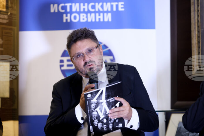 Представяне на списание ЛИК „Литература и памет“ Къщата музей на Представяне на списание ЛИК „Литература и памет“
Къщата музей на Иван Вазов е най-подходящото място, за да представим новия брой на сп. ЛИК, каза генералният директор на БТА Кирил Вълчев