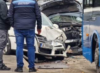 През изминалото денонощие 27 души са ранени при катастрофи, съобщи МВР