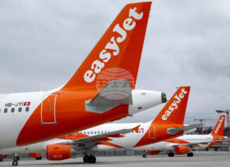 "ИзиДжет" (easyJet) очаква по-висока печалба въпреки разходите около стачките във Франция