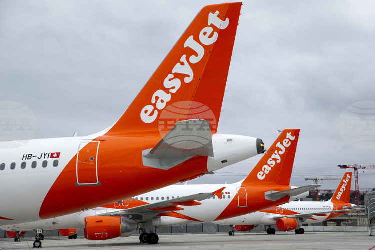 Нискотарифната авиокомпания ИзиДжет easyJet се очаква да обяви значително увеличение