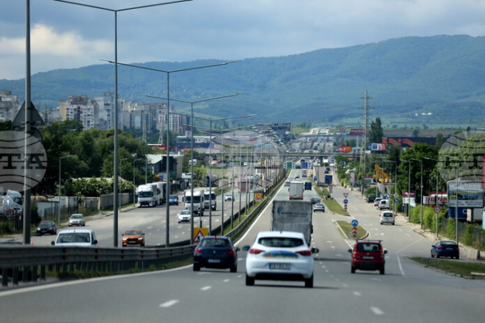 "Кей Би Си Груп" повиши прогнозата си за икономическия растеж "Кей Би Си Груп" повиши прогнозата си за икономическия растеж на България за 2026 г. предвид вътрешното търсене и приемането на еврото