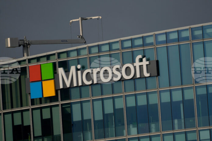 "Майкрософт" инвестира над 15 милиарда долара в ОАЕ и си гарантира лицензи за износ на чипове за изкуствен интелект от американското правителство