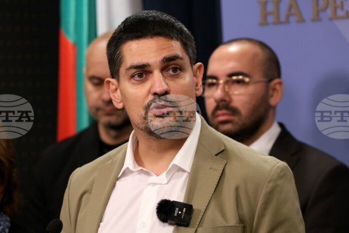 Радостин Василев обяви, че ще сезира институции за нарушения на лидера на "Величие" Ивелин Михайлов и приближени до него за "Исторически парк"