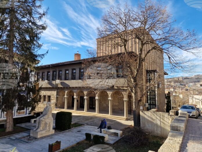 Регионалната библиотека във Велико Търново събира криминални разкази за петото Регионалната библиотека във Велико Търново събира криминални разкази за петото издание на конкурса „/Не/разкритият случай“