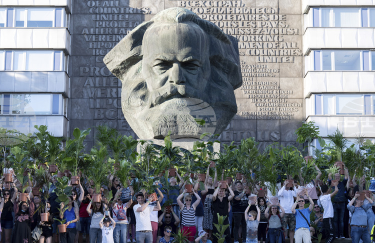 Източногерманският град Кемниц днес отпразнува края на годината си като