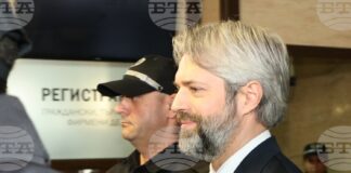 Събират се дарения за паричната гаранция на варненския кмет Благомир Коцев, съобщиха от „Продължаваме промяната“