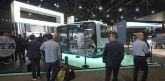 Самоуправляващ се бус на германската компания „Холон“ получи разрешение за включване в пилотен проект