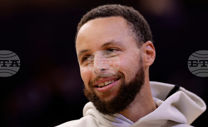 Стеф Къри се завръща за Голдън Стейт за мача срещу Оклахома Сити Тъндър