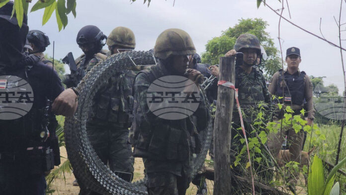 Тайланд замразява споразумението за спиране на огъня с Камбоджа Тайланд замразява споразумението за спиране на огъня с Камбоджа