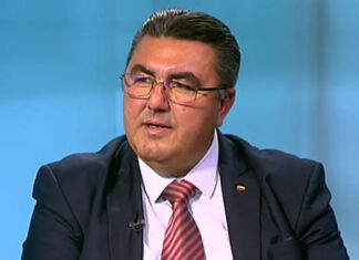 „Истинските автентични наши последователи са с нас“: Задава ли се нова етническа партия на Доган? Танер Али