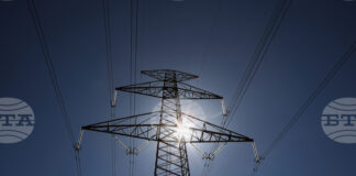 Токът за бизнеса поскъпва с 4 процента утре в сравнение с днес, сочат данните на БНЕБ