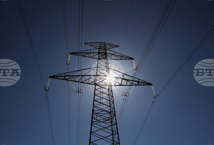 Токът за бизнеса поскъпва с 4 процента утре в сравнение Токът за бизнеса поскъпва с 4 процента утре в сравнение с днес, сочат данните на БНЕБ