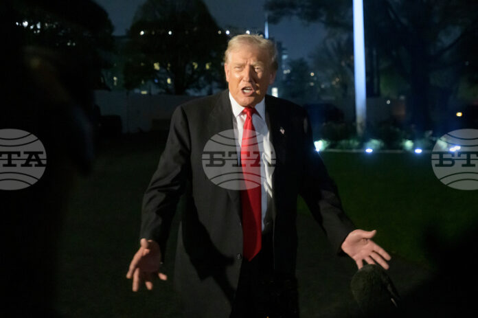 Тръмп заплаши, че ще глоби авиационните диспечери, които не се Тръмп заплаши, че ще глоби авиационните диспечери, които не се явят на работа