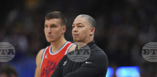 Треньорът на Лос Анджелис Клипърс Тайрън Лу към Богдан Богданович: "Няма да се откажем от теб по никакъв начин"