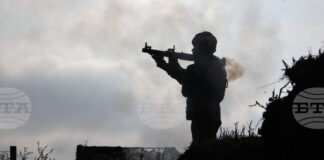 Украйна обяви, че е нанесла удари по руската рафинерия в Рязан