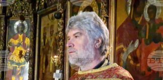 В живота трябва да намерим баланс - колко да се трудим за себе си и колко да богатеем в Бога, каза отец Славчо в търновския храм „Св. Никола“