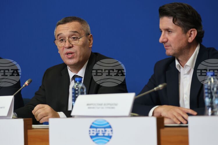 Според министъра на земеделието и храните Георги Тахов виното играе