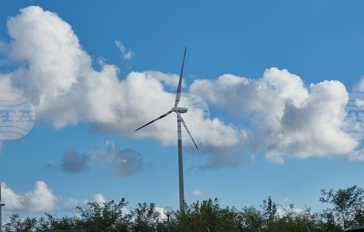 СподелиПрез последното денонощие вятърната енергия е предоставила 24 9 от електричеството