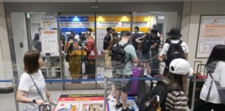 Японска жп компания ще предлага пробно езикови услуги с изкуствен интелект на туристите, пътуващи с влака стрела