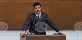 За разширяване на търговските хоризонти на България и икономическо многообразие, се обявиха в декларация от "Възраждане“