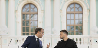 Зеленски ще се срещне в Париж с Макрон в понеделник, съобщи Елисейският дворец