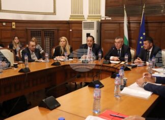 Земеделското министерство обмисля възможност за предоставяне на помощ „де минимис“ за засегнатите от маловодието производители на аквакултури Земеделското министерство обмисля възможност за предоставяне на помощ „де минимис“ за засегнатите от маловодието производители на аквакултури