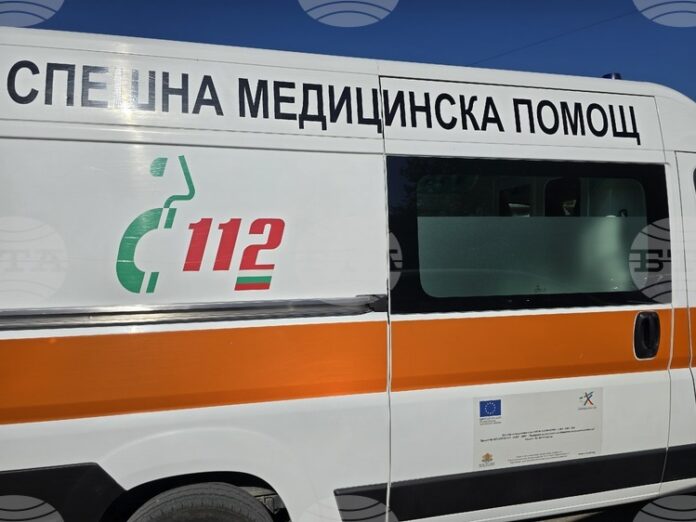 Жена загина, а двама души са в болница след тежка катастрофа край Ямбол