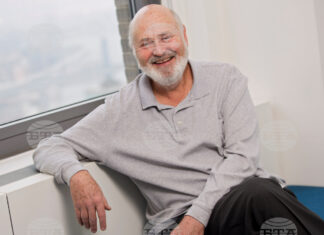 Холивудският режисьор Роб Райнър и съпругата му са намерени убити в дома си в Лос Анджелис Роб Райнър