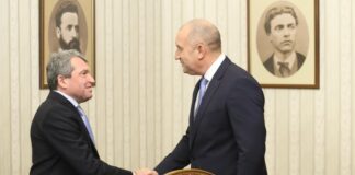 "Има такъв народ" отиде на разговори при президента Радев