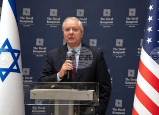 Американски сенатор призова за военни действия срещу "Хамас" и "Хизбула", ако двете организации не се разоръжат