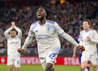 Астън Вила надви Базел за петата си победа в Лига Европа