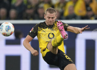 Барселона проявява интерес към защитник от Борусия Дортмунд Барселона проявява интерес към защитник от Борусия Дортмунд