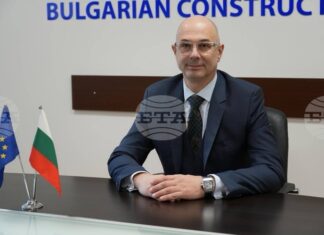 Борбата със сивия сектор, връщането на работниците ни от Европа и включването на младите в бранша ще са приоритет в мандата ми, заяви новоизбраният председател на Камарата на строителите в България