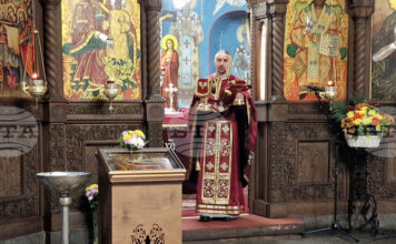 Божието благословение и милост да бъдат върху всички ни, пожела отец Анатоли Тодоров в черквата „Св. Успение Богородично“ в Търговище