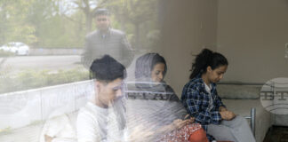 Чартърен полет превози 140 афганистански мигранти до Германия