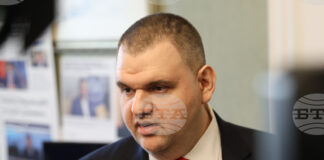 Делян Пеевски поиска специализираната комисия да прецени дали все още има необходимост от охраната му