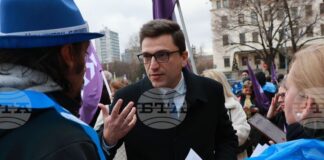 Депутати коментираха исканията на синдикатите на влизане в парламента