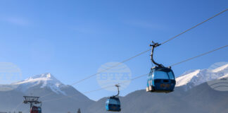 Добри са условията за туризъм в планините, но снежната покривка е заледена и хлъзгава, съобщиха от Планинската спасителна служба на БЧК