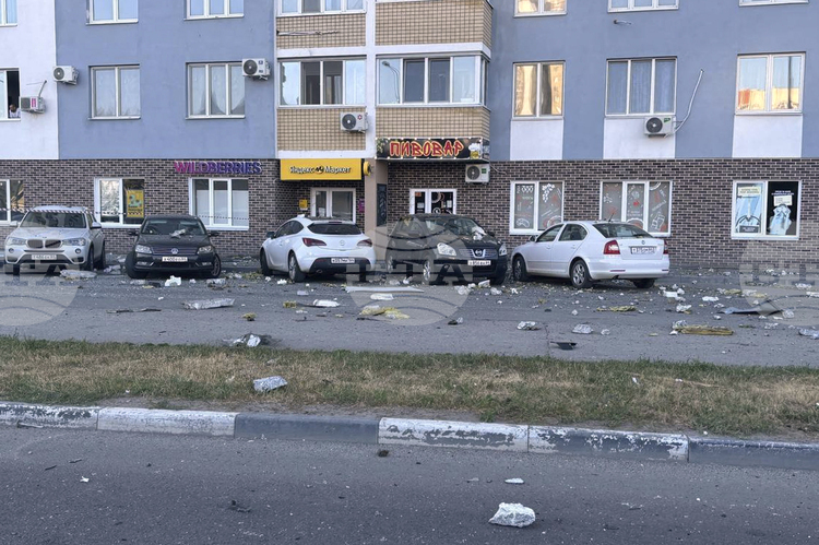 През изминалата нощ двама души загинаха при украинска атака с