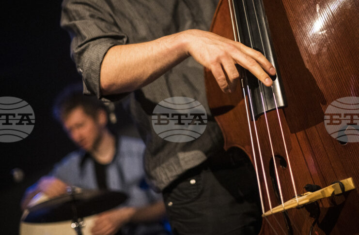 Джаз музиканти пресъздадоха албум, записан преди 46 години в английски пъб