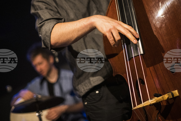 Джаз музиканти пресъздадоха албум, записан преди 46 години в английски пъб