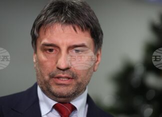 Единадесет камери били поставени в тоалетните на столичното 138 СУ "Проф. Васил Златарски" Единадесет камери били поставени в тоалетните на столичното 138 СУ "Проф. Васил Златарски"