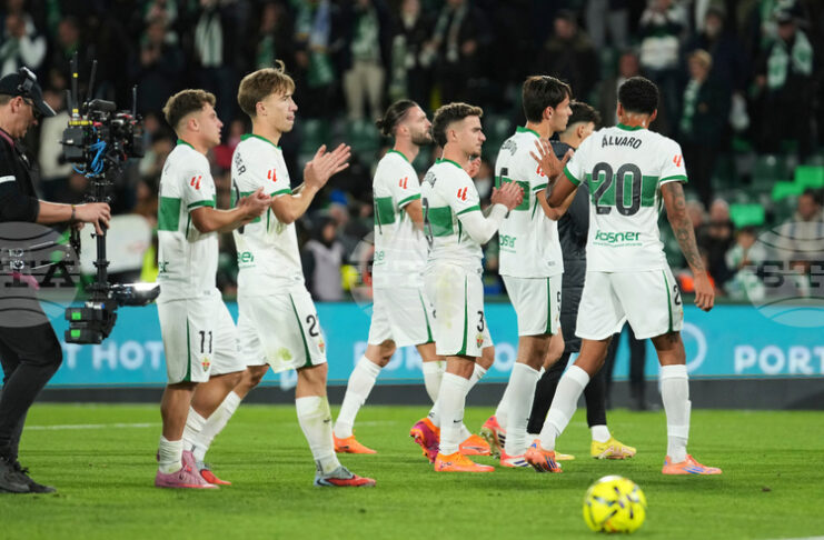 Елче разгроми Райо Валекано в последния си мач за календарната година и се изкачи в горната половина на таблицата в Испания