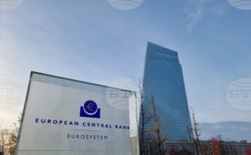 Европа се нуждае от цифрово евро за цифровата епоха, посочват в обща позиция високопоставени представители на ЕЦБ и ЕК Европа се нуждае от цифрово евро за цифровата епоха, посочват в обща позиция високопоставени представители на ЕЦБ и ЕК