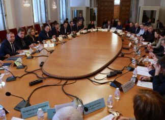 Ресорната комисия в парламента одобри удължителния Закон за държавния бюджет Ресорна комисия