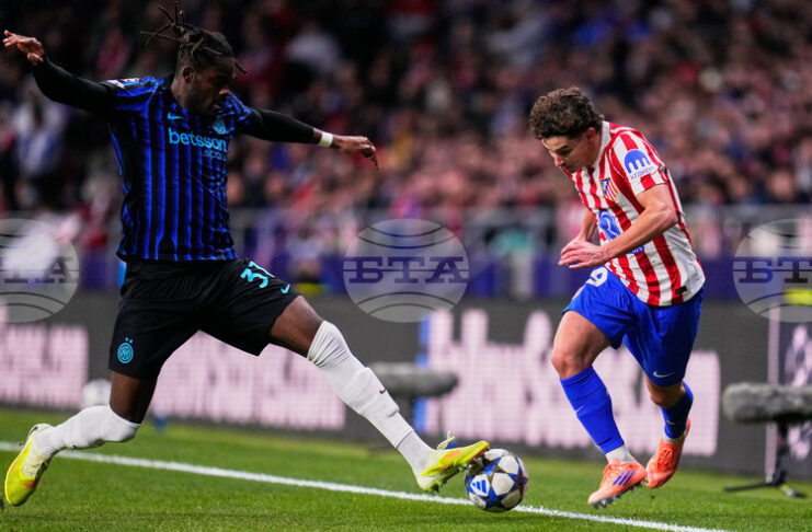 Фенербахче иска да привлече нападателя на Атлетико Мадрид Сьорлот