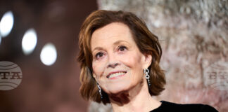 Филмът „Аватар“ е превърнал холивудската звезда Сигорни Уийвър е професионален плувец