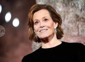 Филмът „Аватар“ е превърнал холивудската звезда Сигорни Уийвър е професионален плувец