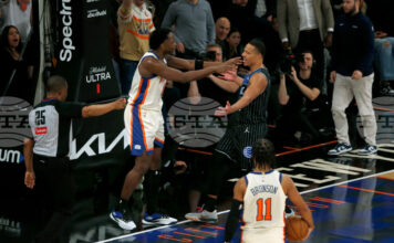 Гардът на Орландо Дезмънд Бейн е глобен от НБА с 35 хиляди долара за замерване на опонент с топката Гардът на Орландо Дезмънд Бейн е глобен от НБА с 35 хиляди долара за замерване на опонент с топката