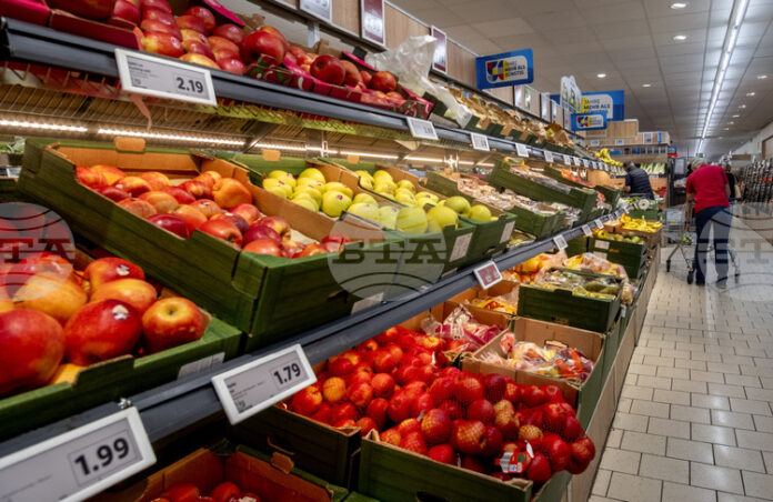 Годишната инфлация в Германия се задържа през ноември на 2,3 Годишната инфлация в Германия се задържа през ноември на 2,3 на сто, сочат окончателни данни